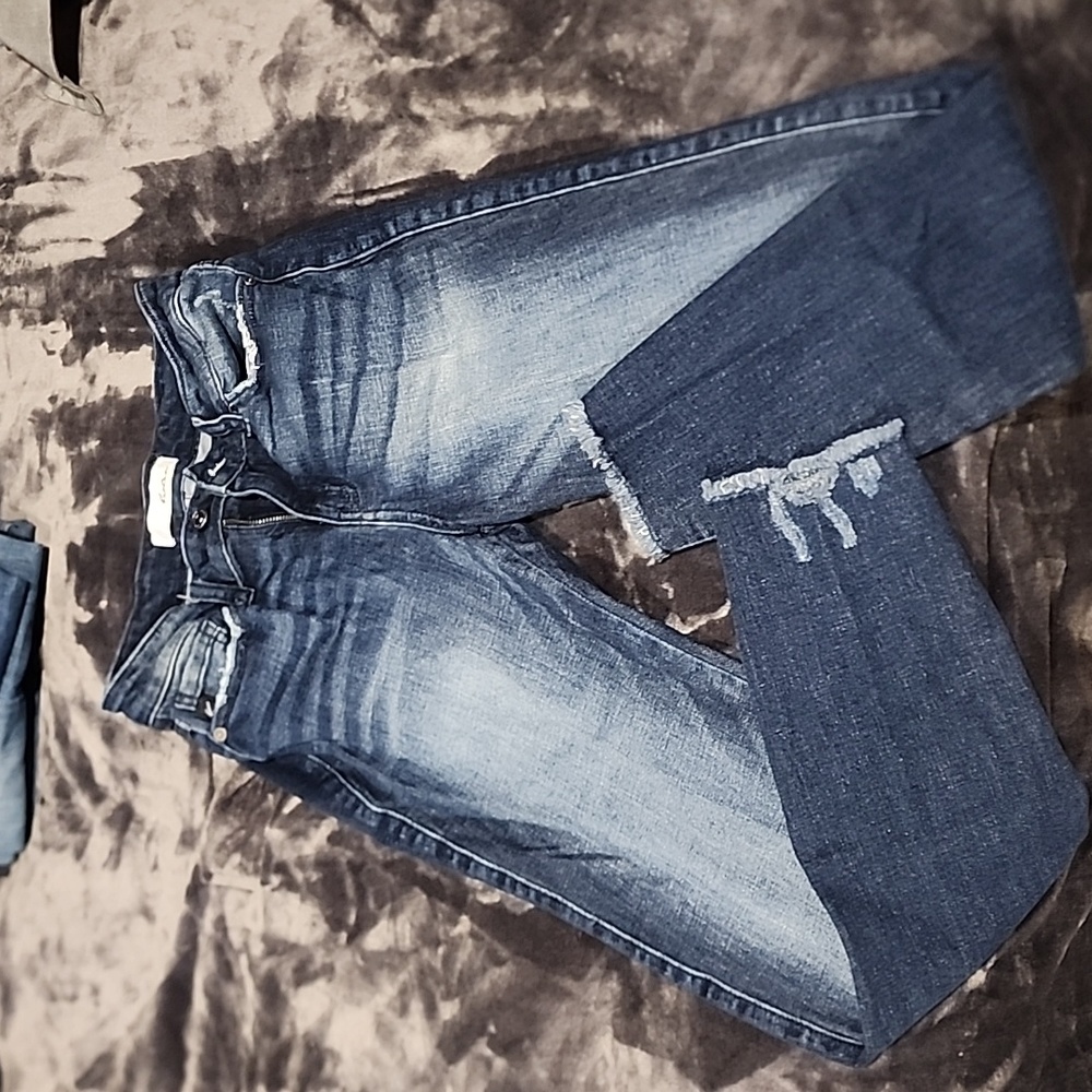 KanCan jeans frayed hem